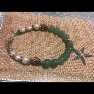 7” Starfish Jade & freshwater pearl bracelet